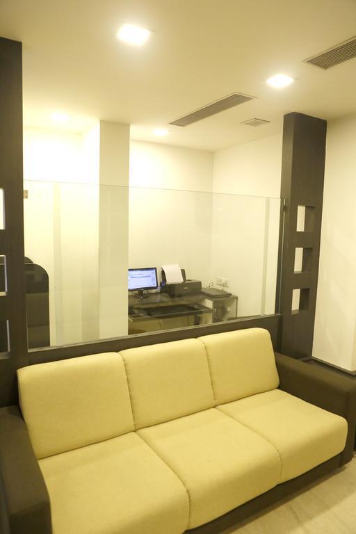 Best Western Yuvraj Surat Exterior photo