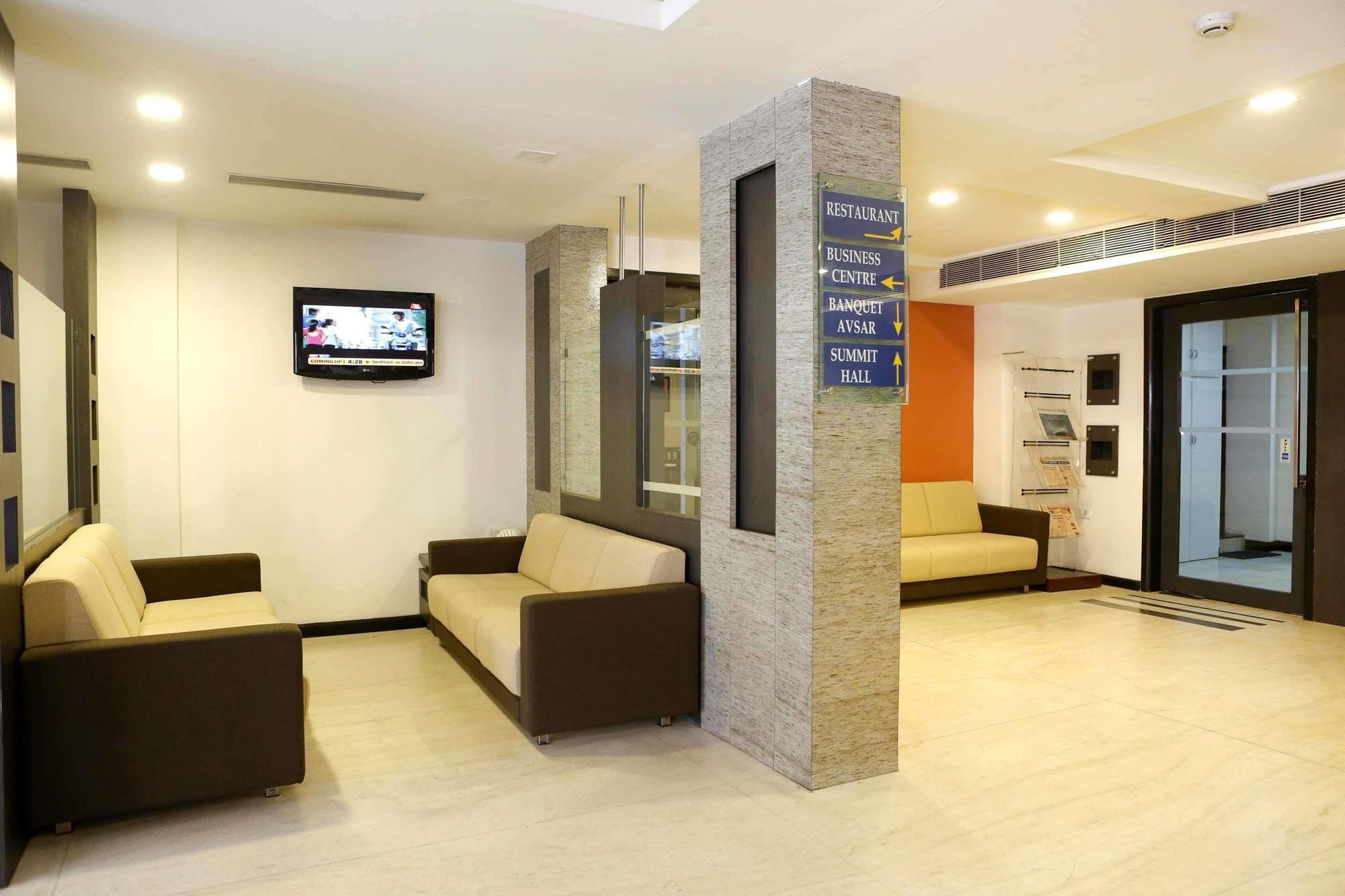 Best Western Yuvraj Surat Exterior photo