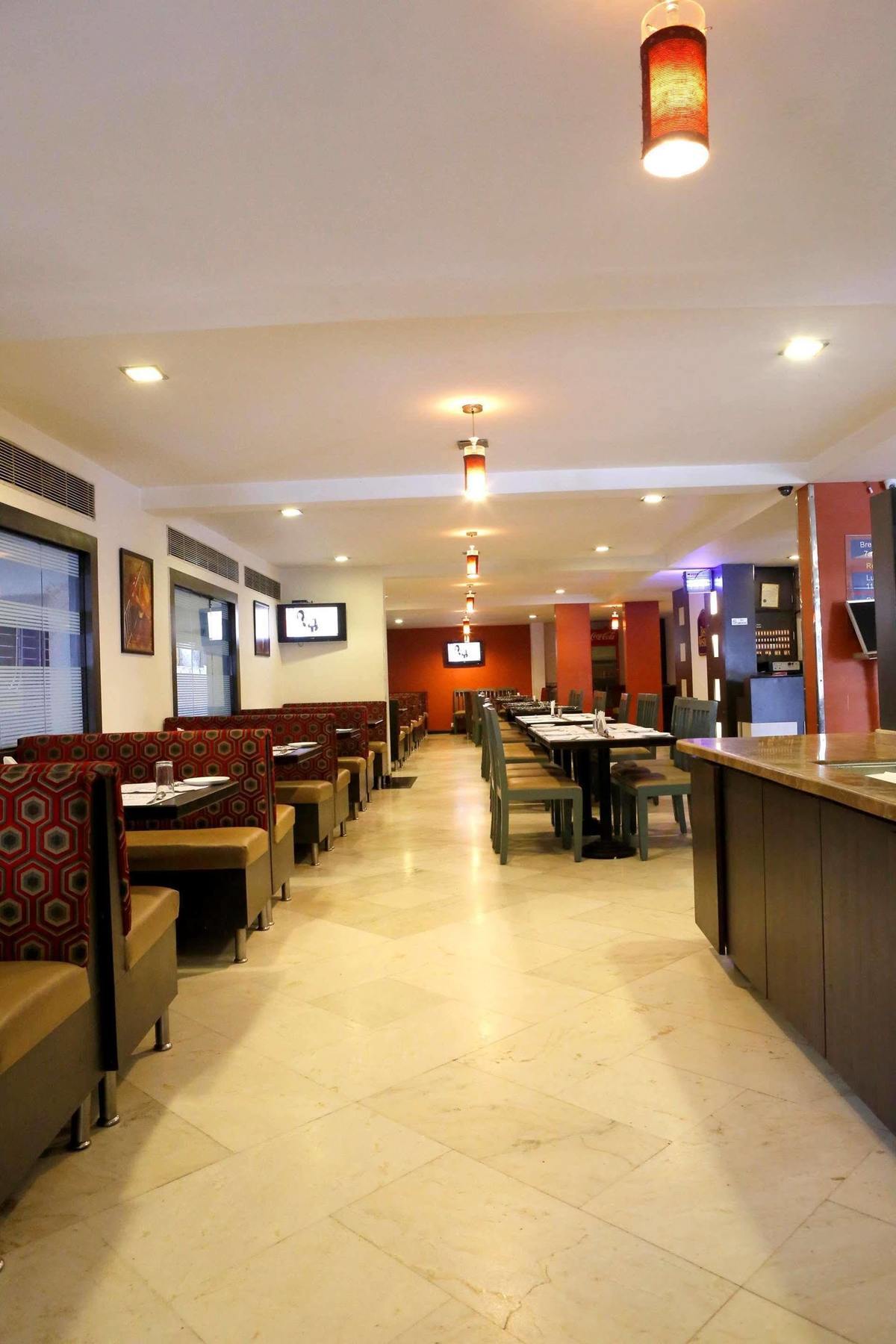 Best Western Yuvraj Surat Exterior photo