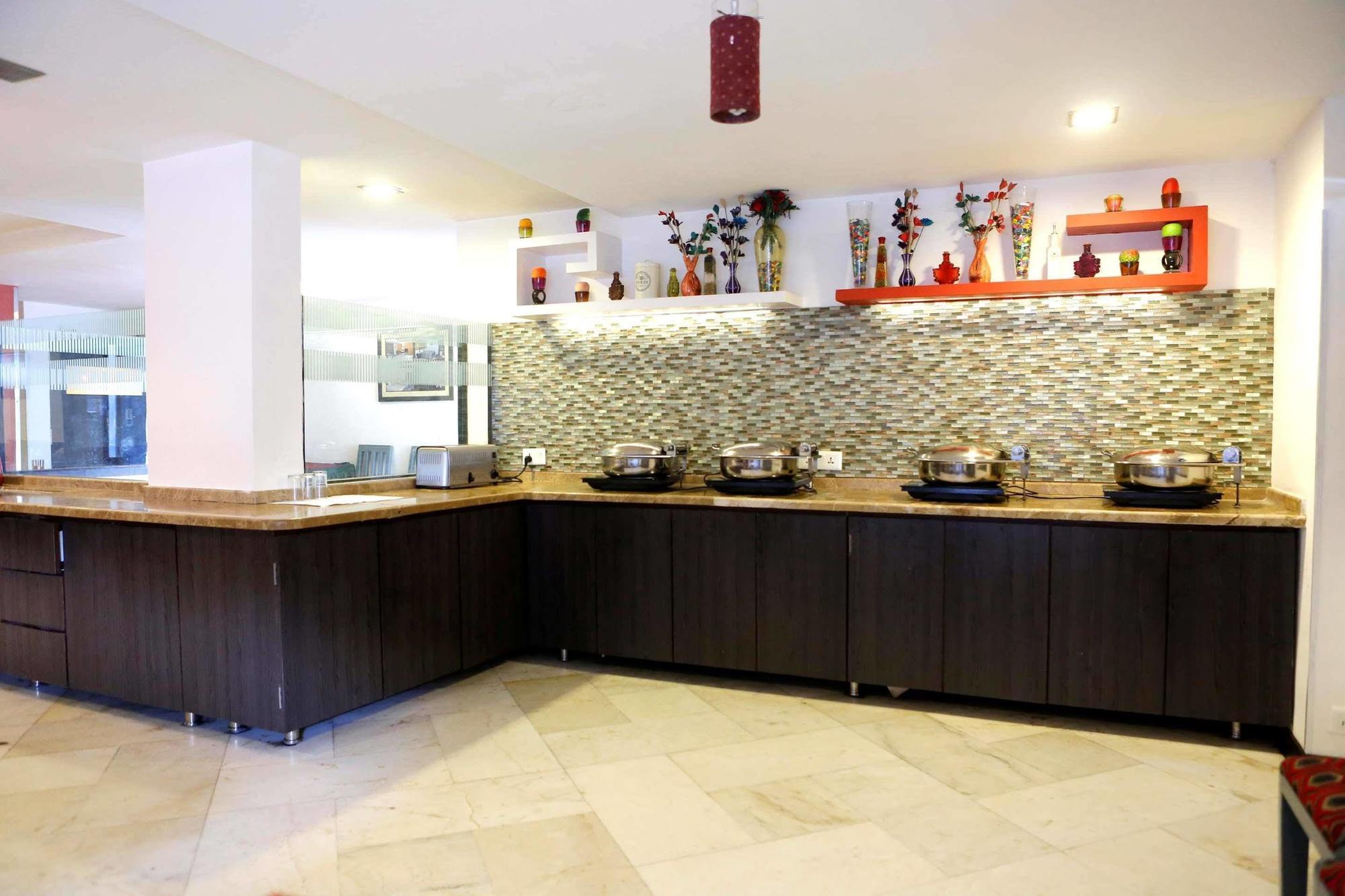 Best Western Yuvraj Surat Exterior photo