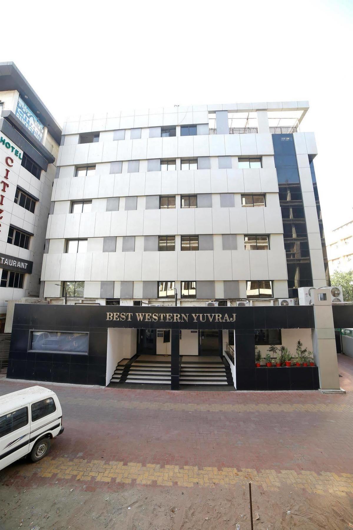 Best Western Yuvraj Surat Exterior photo