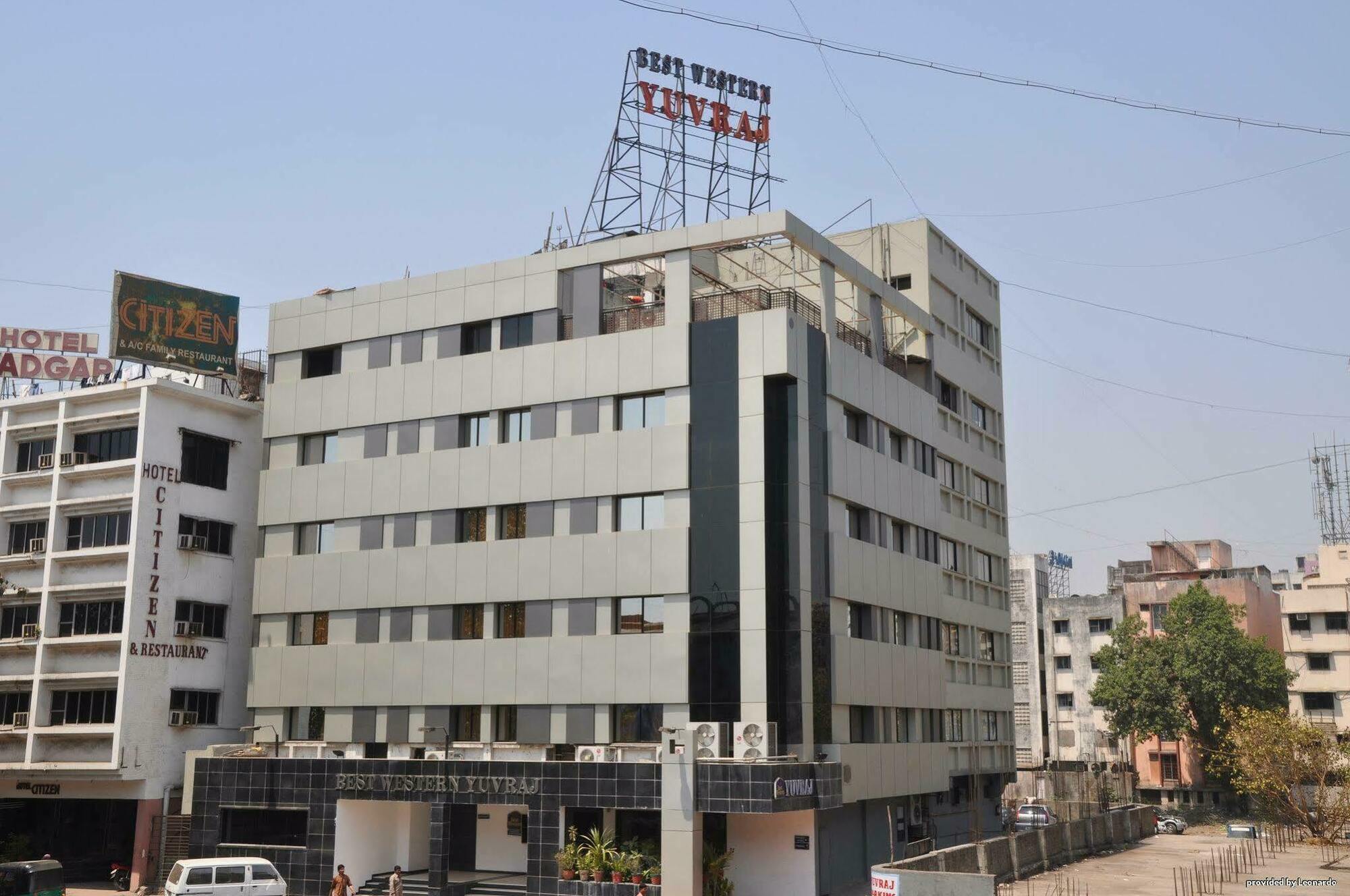 Best Western Yuvraj Surat Exterior photo